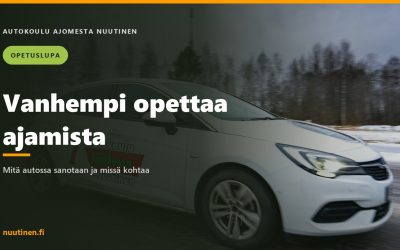 Vanhempi opettaa ajamista – mitä autossa sanotaan